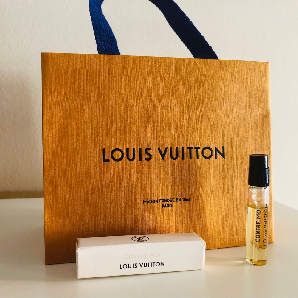 Louis Vuitton paper bag